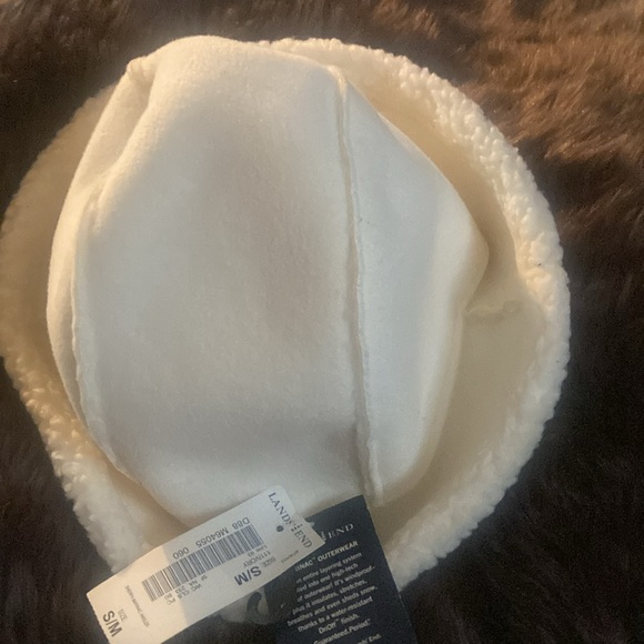 Brand New Lands' End Cloche/Bucket Fleece Hat and Gloves & Scarf Set NWT - Picture 4 of 5